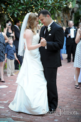 Best Courtyard Lake Lucerne - IW Phillips House Wedding photographer - Sandra Johnson (SJFoto.com)